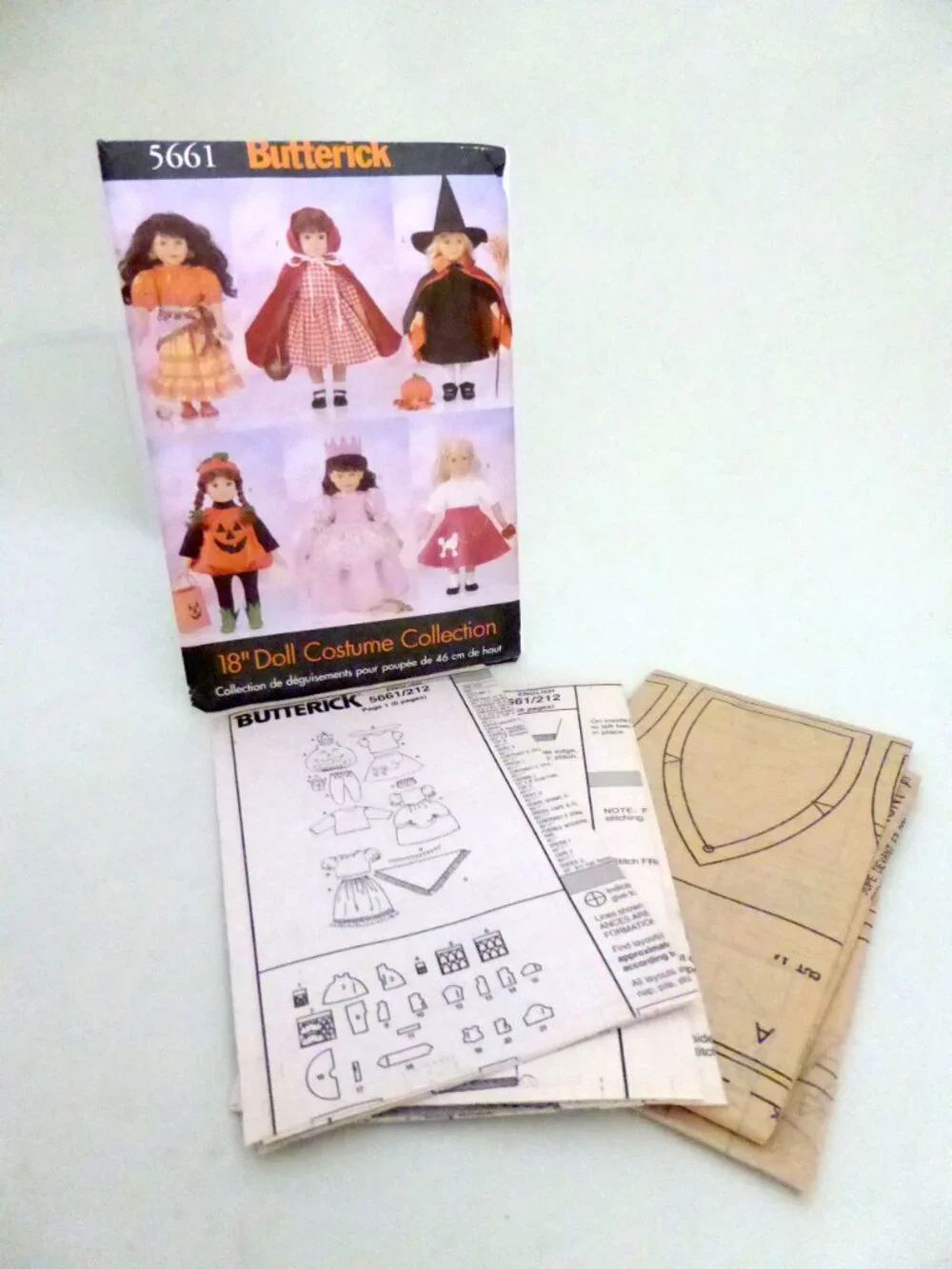 NEW BUTTERICK 18” AMERICAN GIRL DOLL HALLOWEEN COSTUME PAPER PATTERNS (#5661)